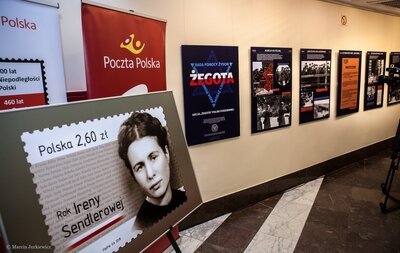 Otwarcie wystawy o "Żegocie" na Poczcie Polskiej w Warszawie oraz prezentacja znaczka poświęconego Irenie Sendlerowej. Fot. Marcin Jurkiewicz (IPN) #14