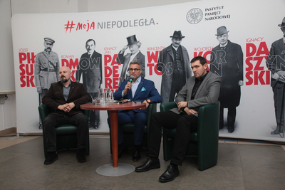 Od lewej: dr Daniel Wicenty, Piotr Woyciechowski, dr Witold Bagieński. Spotkanie z cyklu „Tajemnice bezpieki” – Warszawa, 14 listopada 2018. Fot. Piotr Życieński (IPN)