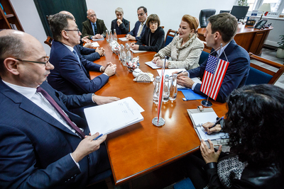 Spotkanie prezesa IPN Jarosława Szarka z Ambasador USA Georgette Mosbacher – Warszawa, 5 lutego 2019. Fot. Sławek Kasper (IPN)