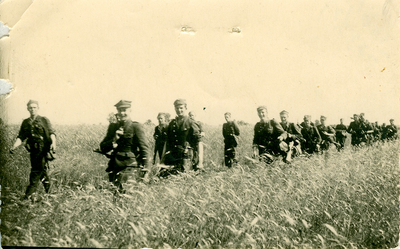 Żołnierze 1 szwadronu V Wileńskiej Brygady AK. (AIPN)