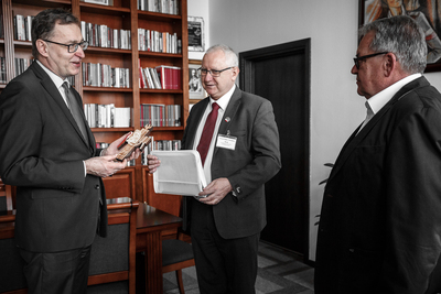 Prezes Federacji Organizacji Polskich w Nowej Południowej Walii Adam Gajkowski z wizytą w IPN – 24 kwietnia 2019