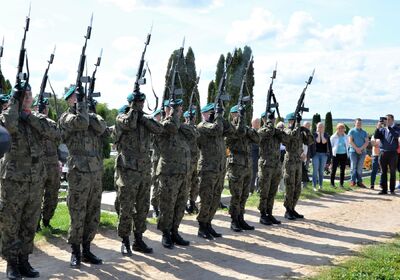Pogrzeb czterech nieznanych żołnierzy AK w Ejszyszkach (Litwa) – 7 września 2019