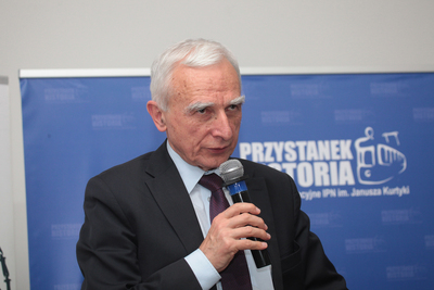 W spotkaniu wziął udział Piotr Naimski. Fot. Piotr Życieński (IPN)
