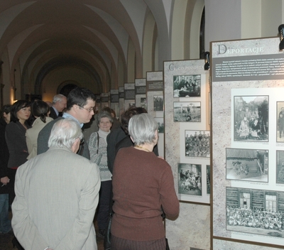 Biuletyn Instytutu Pamięci Narodowej nr 4 2001