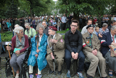 Uroczystości przy pomniku Mokotów walczący w parku gen. Orlicz-Dreszera