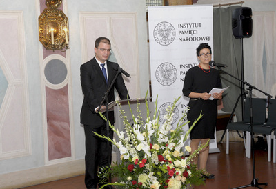 Przemawia Áron Máthé, wiceprzewodniczący węgierskiego odpowiednika IPN – Komitetu Pamięci Narodowej (Nemzeti Emlékezet Bizottságának – NEB)