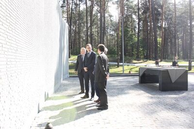 Na  Polskim Cmentarzu Wojennym w Kijowie-Bykowni