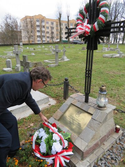 Prezes IPN na Cmentarzu Garnizonowym w Grodnie