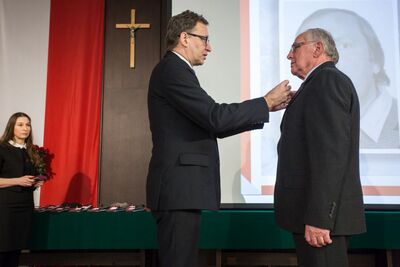 Uroczystość wręczenia Krzyży Wolności i Solidarności – Gdańsk, 15 grudnia 2017. Fot. Sławomir Kasper (IPN)