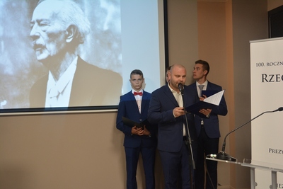 Uczniowie i absolwenci „Elektryka” uczcili setną rocznicę odzyskania niepodległości, czytając wybrane przemówienia „ojców polskiej niepodległości” – Kielce, 18 października 2018.