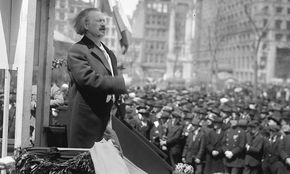 Ignacy Jan Paderewski przemawia na wiecu w Nowym Jorku, 1919 r. Fot. Wikimedia Commons