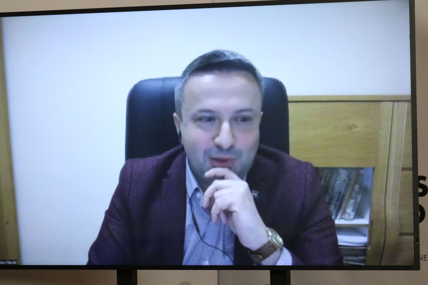 Dr Sebastian Pilarski (IPN Łódź) podczas dyskusji „Stan wojenny – między rzeczywistością a propagandą” – 15 grudnia 2021. Fot. Aleksandra Wierzchowska (IPN)