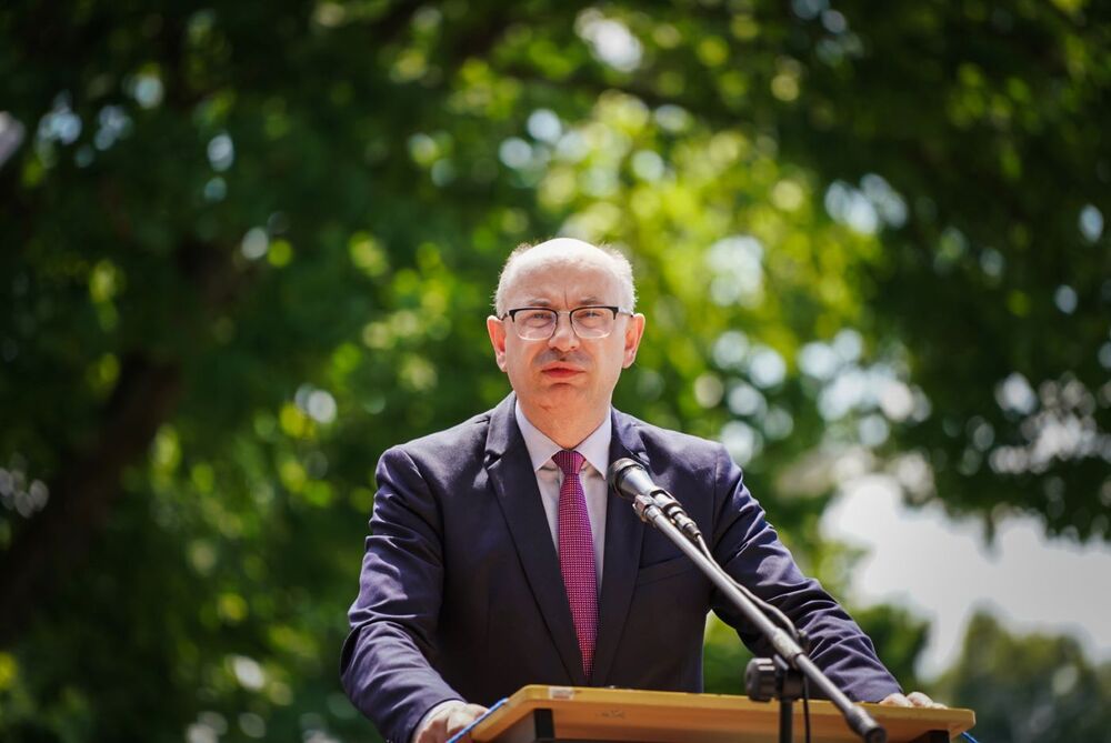 Uroczystość odsłonięcia Macewy Pamięci – Błonie, 28 maja 2024. Na zdj. zastępca prezesa IPN dr Mateusz Szpytma. Fot. Mateusz Niegowski (IPN)