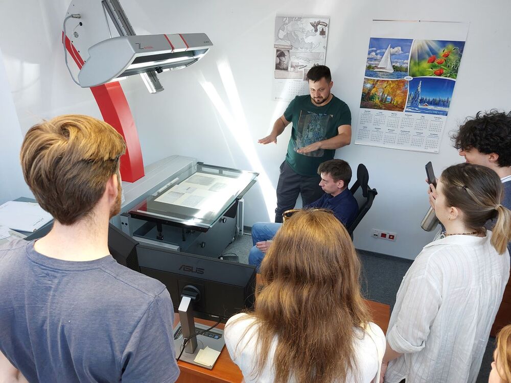 Studenci z programu Erasmus w Archiwum IPN – 28 maja 2024. Fot. Paweł Zielony (AIPN)