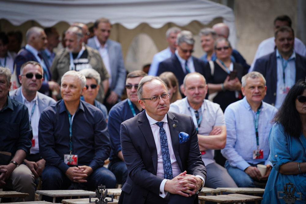 Obchody 40. rocznicy powstania Federacji Młodzieży Walczącej – 8 czerwca 2024. Na zdj. zastępca prezesa IPN dr hab. Karol Polejowski. Fot. Mateusz Niegowski (IPN)