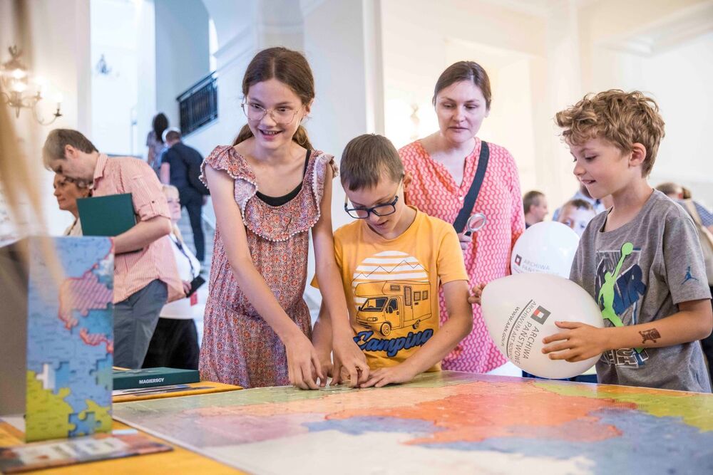 Archiwum Instytutu Pamięci Narodowej na XIV Warszawskim Pikniku Archiwalnym – Warszawa, 8 czerwca 2024. Fot. Katarzyna Adamów (IPN)