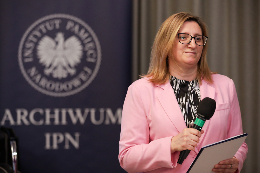 Międzynarodowa konferencja naukowa „Archiwa aparatu bezpieczeństwa PRL – struktury, organizacja, działalność” – Warszawa, 11 czerwca 2024. Na zdj. dyrektor AIPN Marzena Kruk. Fot. Mikołaj Bujak (IPN)