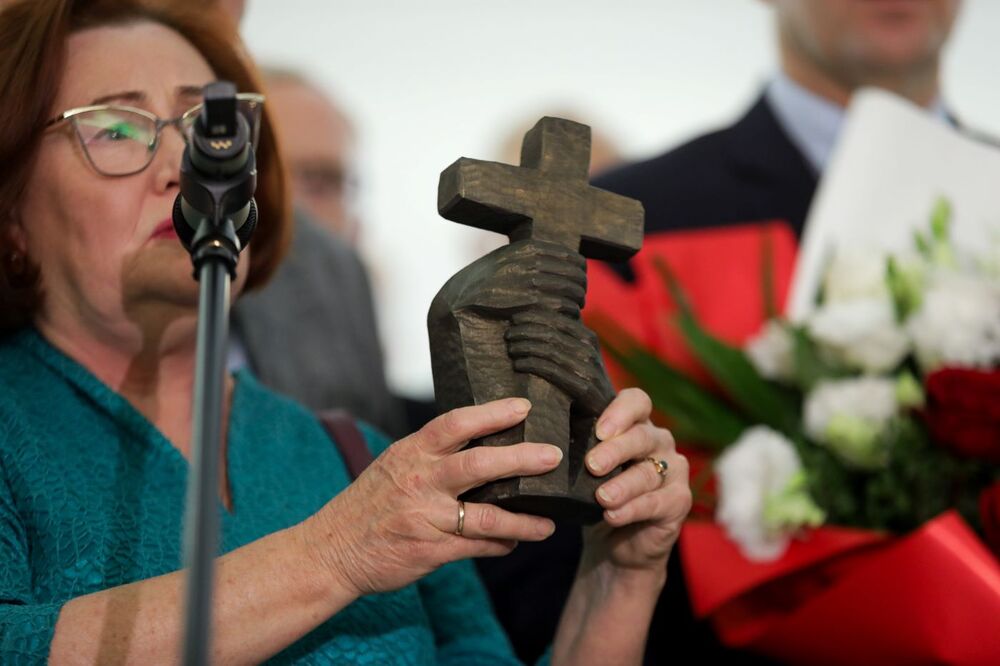 Wystawa „Obrona krzyża w Zespole Szkół Rolniczych w Miętnem w 1984 r.” w Sejmie RP – Warszawa, 12 czerwca 2024. Fot. Mikołaj Bujak (IPN)