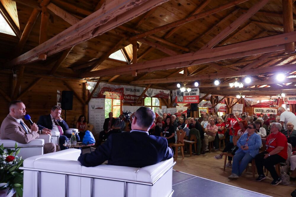 XIX Zjazd Klubów Gazety Polskiej – Sulejów, 15 czerwca 2024. Fot. Mikołaj Bujak (IPN)