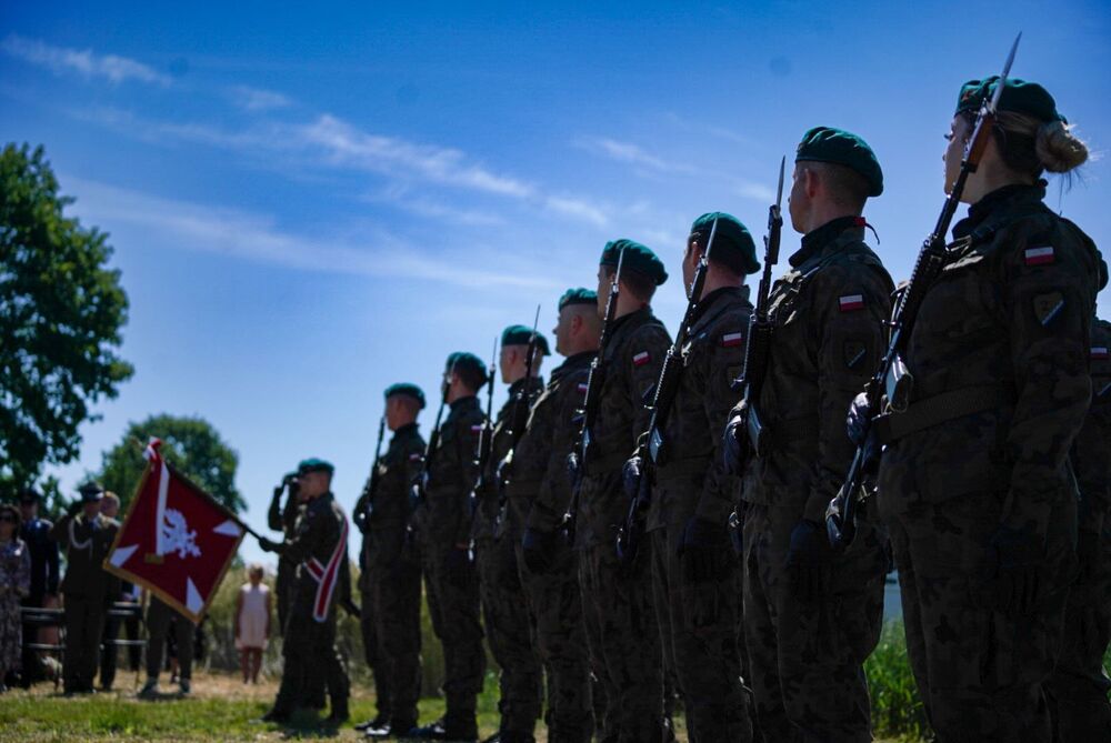 Uroczystości upamiętnienia żołnierzy Narodowego Zjednoczenia Wojskowego poległych w 1950 roku – Popowo Borowe, 16 czerwca 2024. Fot. Mateusz Niegowski (IPN)