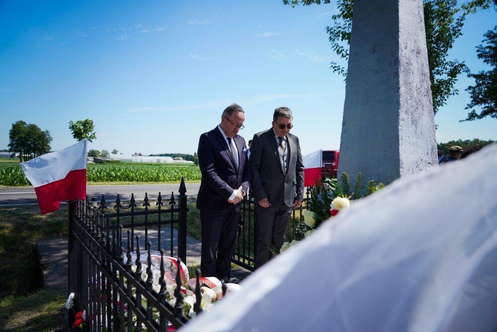 Uroczystości upamiętnienia żołnierzy Narodowego Zjednoczenia Wojskowego poległych w 1950 roku – Popowo Borowe, 16 czerwca 2024. Fot. Mateusz Niegowski (IPN)