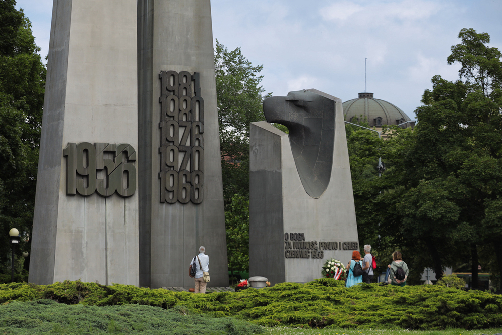 Delegacja Instytutu Pamięci Narodowej oddała hołd Bohaterom Czerwca 1956 roku. Fot. Mikołaj Bujak (IPN)