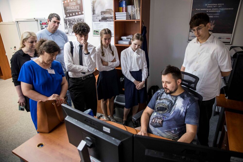 Laureaci konkursu „63 dni w kadrze” w Archiwum IPN – 20 czerwca 2024. Fot. Katarzyna Adamów (IPN)