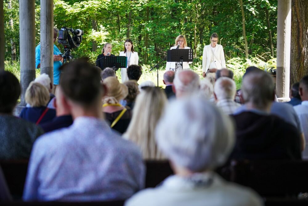 Obchody upamiętniające 84. rocznicę egzekucji więźniów Pawiaka w Palmirach – 21 czerwca 2024. Fot. Mateusz Niegowski (IPN)