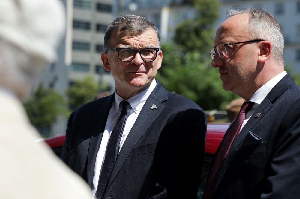 Konferencja poświęcona operacji bojowej Armii Krajowej akcji „Burza” – Warszawa, 27 czerwca 2024. Na zdj. od lewej: prof. Tadeusz Wojciech Wolsza, dr hab. Karol Polejowski. Fot. Mikołaj Bujak (IPN)