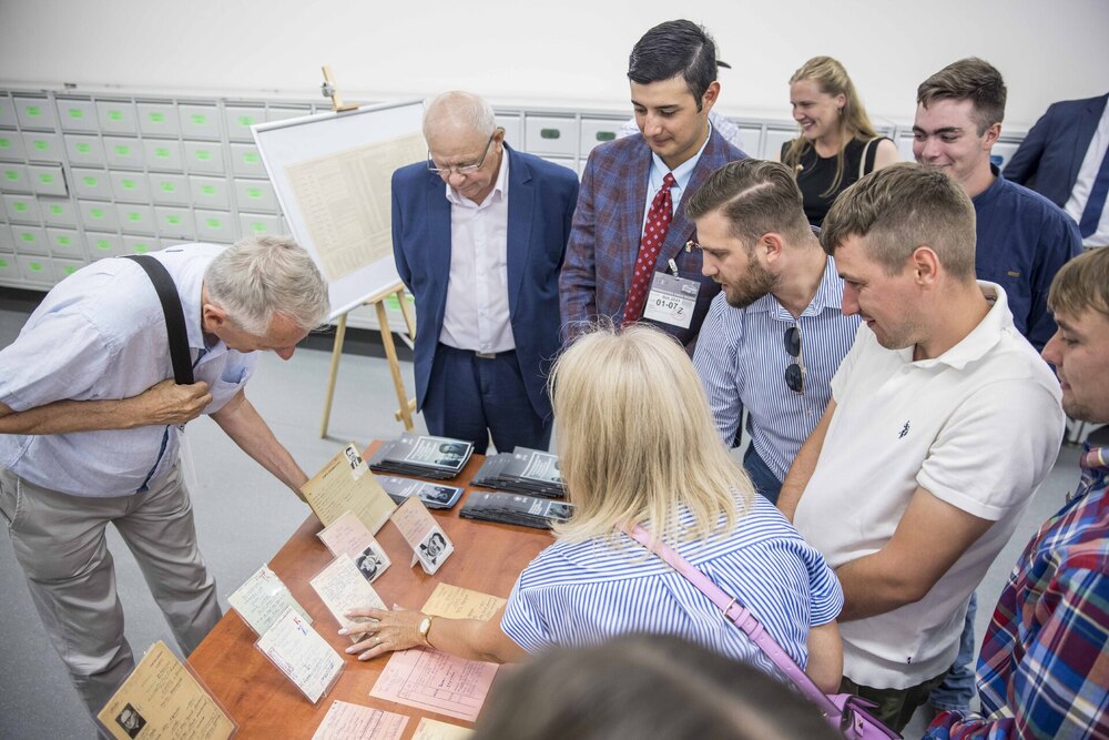 Wizyta studentów z Teksasu, uczestników Programu Wymiany Młodych Rolników Polska Teksas 2024 w Archiwum IPN – 1 lipca 2024. Fot. Katarzyna Adamów (IPN)