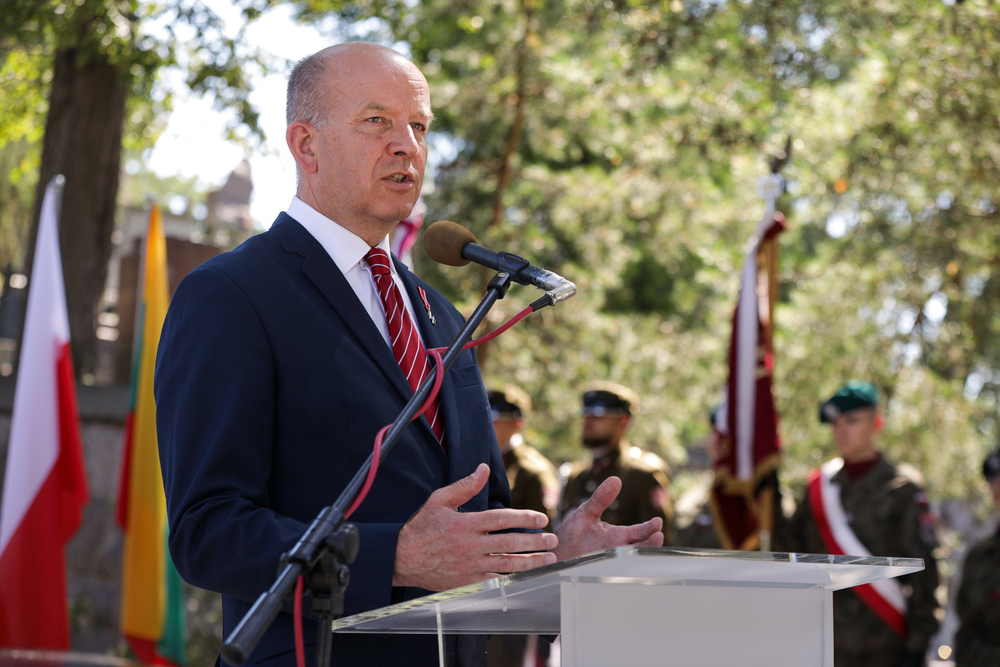 Drugi dzień obchodów 80. rocznicy operacji „Ostra Brama” – Wilno, 7 lipca 2024. Na zdj. ambasador RP na Litwie Konstanty Radziwiłł. Fot. Mikołaj Bujak (IPN)