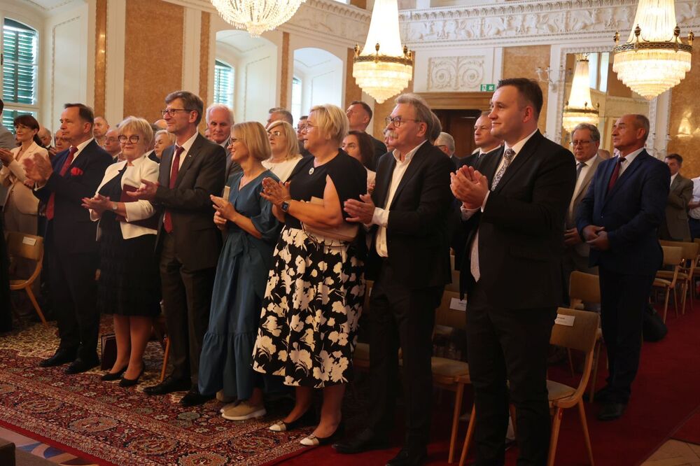 Sesja Sejmiku Województwa Podkarpackiego ustanawiająca błogosławioną Rodzinę Ulmów patronem województwa – Łańcut. 7 lipca 2024. Fot. Katarzyna Gajda-Bator (IPN)