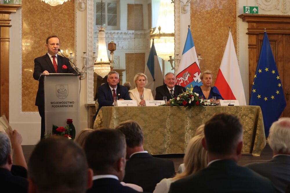 Sesja Sejmiku Województwa Podkarpackiego ustanawiająca błogosławioną Rodzinę Ulmów patronem województwa – Łańcut. 7 lipca 2024. Fot. Katarzyna Gajda-Bator (IPN)