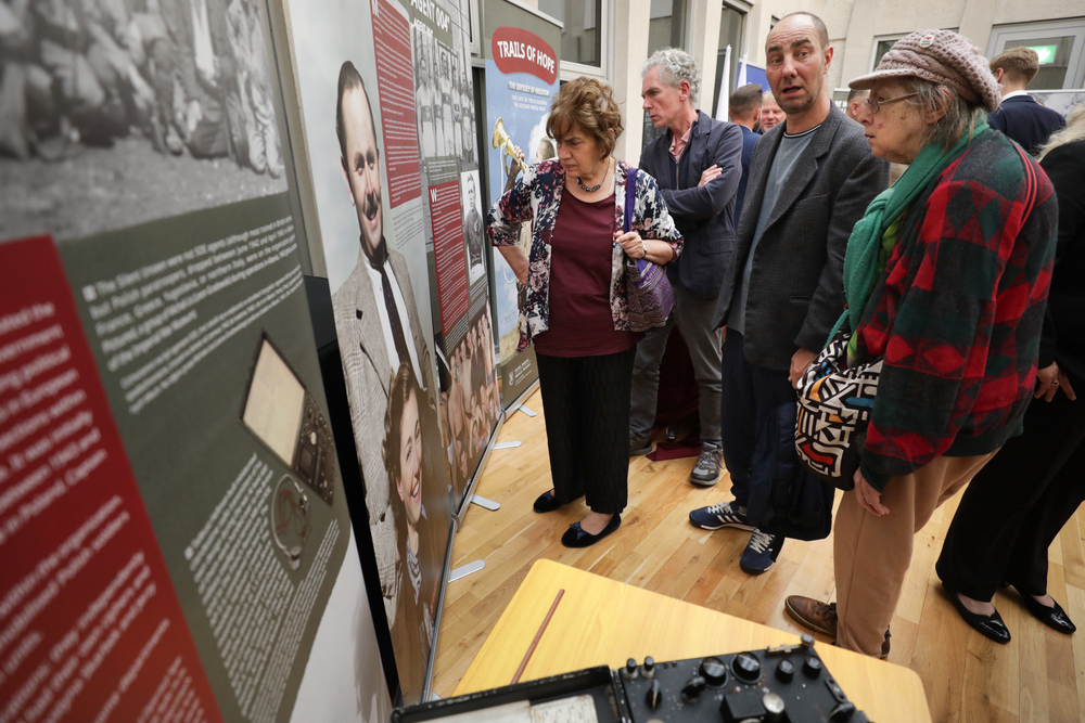 Uroczystość wręczenia medali Reipublicae Memoriae Meritum działaczom polonijnym i otwarcie wystawy „Szlaki Nadziei. Odyseja Wolności” – Londyn, 9 lipca 2024. Fot. Mikołaj Bujak (IPN)