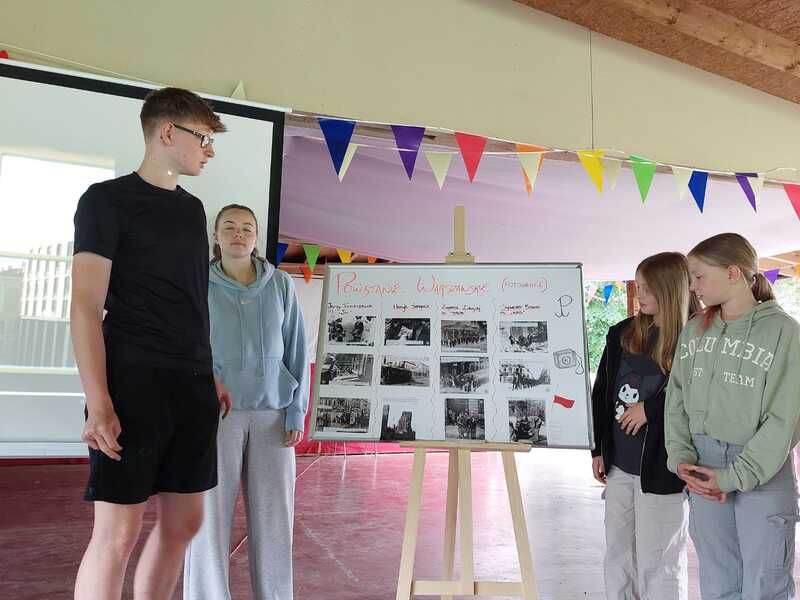 Warsztaty archiwalne dla polskich dzieci w Belgii, 9–10 lipca 2024. Fot. Magdalena Mołczanowska/Anna Lasek (IPN)