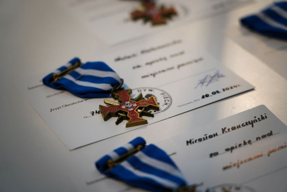 Uroczyste wręczenie Krzyży Obrońców Wołynia – Chełm, 12 lipca 2024. Fot. Mateusz Niegowski (IPN)