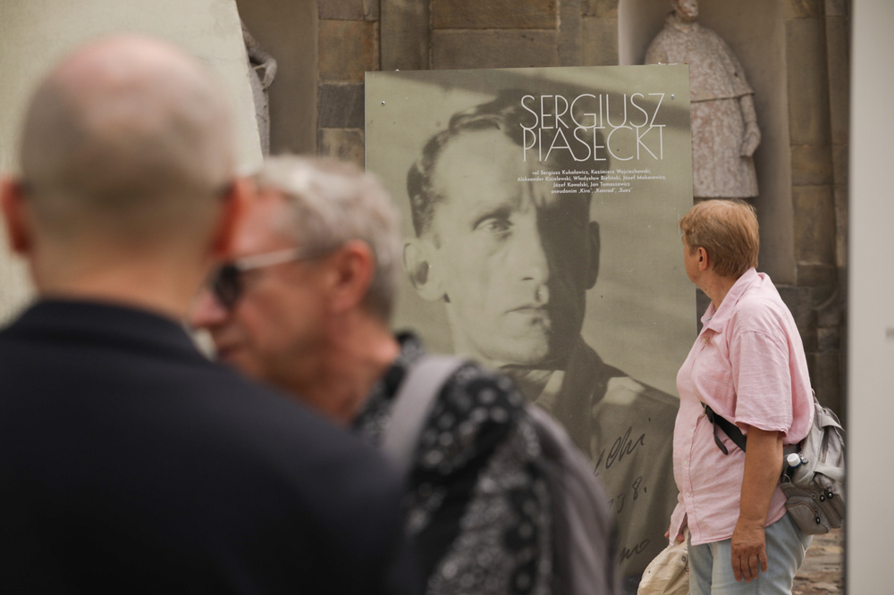Prezentacja wystawy IPN o Sergiuszu Piaseckim na Świętym Krzyżu – 17 lipca 2024. Fot. Mikołaj Bujak (IPN)