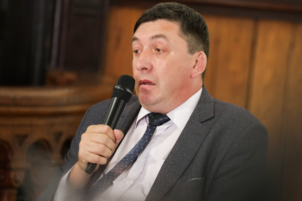 Spotkanie poświęcone Powstaniu Warszawskiemu z cyklu „Z Rakowieckiej… Seminaria naukowe z najnowszej historii Polski”. Na zdj. prof. zw. dr hab. Marek Kornat (IH PAN) – Warszawa, 23 lipca 2024. Fot. Mikołaj Bujak (IPN)