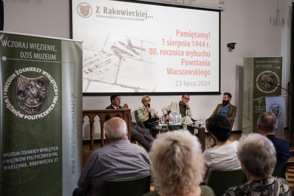 Spotkanie poświęcone Powstaniu Warszawskiemu z cyklu „Z Rakowieckiej… Seminaria naukowe z najnowszej historii Polski” – Warszawa, 23 lipca 2024. Fot. Mikołaj Bujak (IPN)