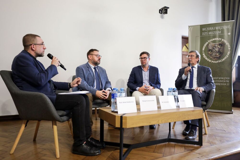 Sesja w związku z 80. rocznicą utworzenia Brygady Świętokrzyskiej Narodowych Sił Zbrojnych – Warszawa, 9 sierpnia 2024. Fot. Mikołaj Bujak (IPN)