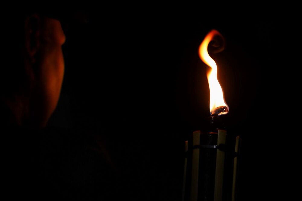 Uroczysty Capstrzyk przy krzyżu upamiętniającym ks. Mjr. Ignacego Skorupkę – Ossów, 14 sierpnia 2024. Fot. Mikołaj Bujak (IPN)