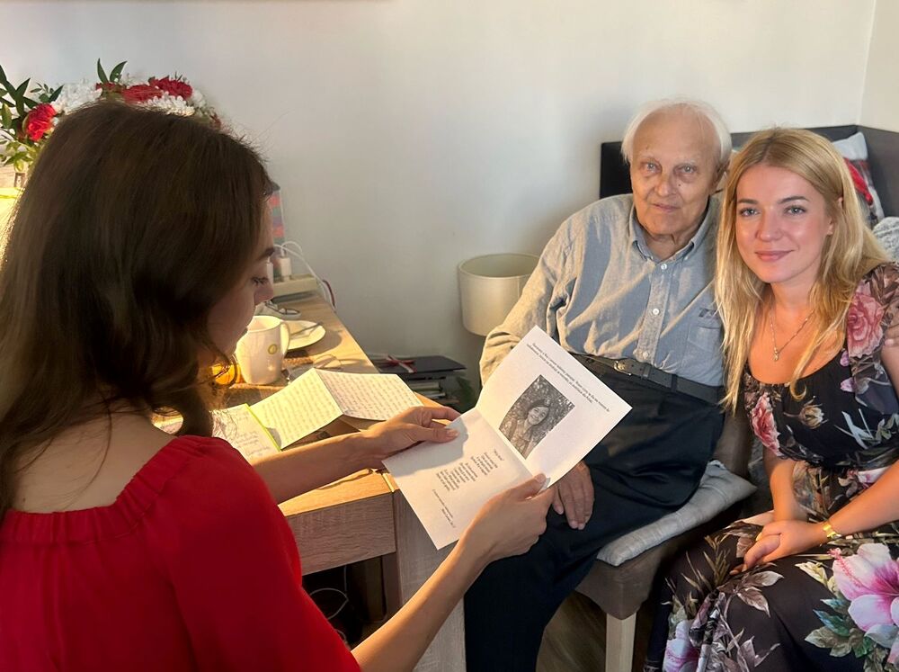 Hołd dla Bohaterów – przekazaliśmy Powstańcom Warszawskim listy od młodzieży. Na zdj. Janusz Walędzik ps. Czarny. Fot. Marta Golińska (IPN)