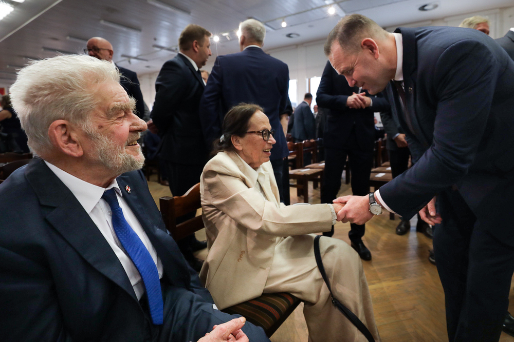 Obchody 44. rocznicy podpisania Porozumień Sierpniowych i powstania NSZZ „Solidarność” – Gdańsk, 31 sierpnia 2024. Na zdj. Andrzej Gwiazda, Joanna Duda-Gwiazda i prezes IPN dr Karol Nawrocki. Fot. Mikołaj Bujak (IPN)