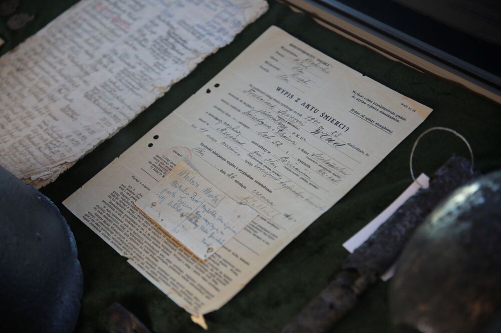 Otwarcie wystawy „Podeptane konwencje. Zbrodnie Wehrmachtu na żołnierzach Wojska Polskiego w trakcie walk i po zakończeniu kampanii polskiej 1939 r.” – Warszawa, 3 września 2024. Fot. Rafał Pękalski (IPN)