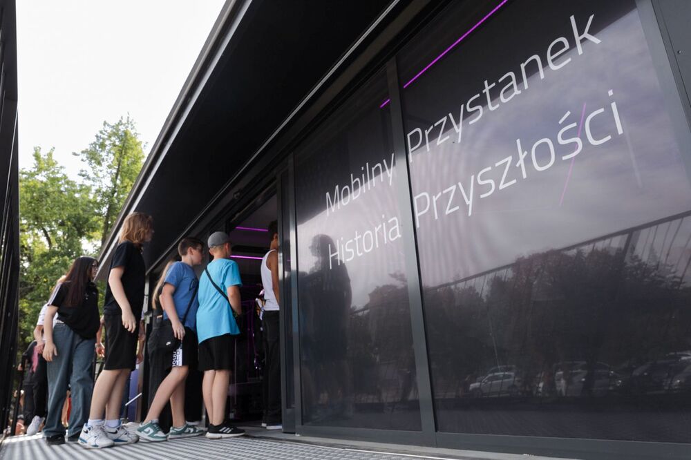 Prezentacja Mobilnego Przystanku Historia Przyszłości w Stalowej Woli – 5 września 2024. Fot. Mikołaj Bujak (IPN)