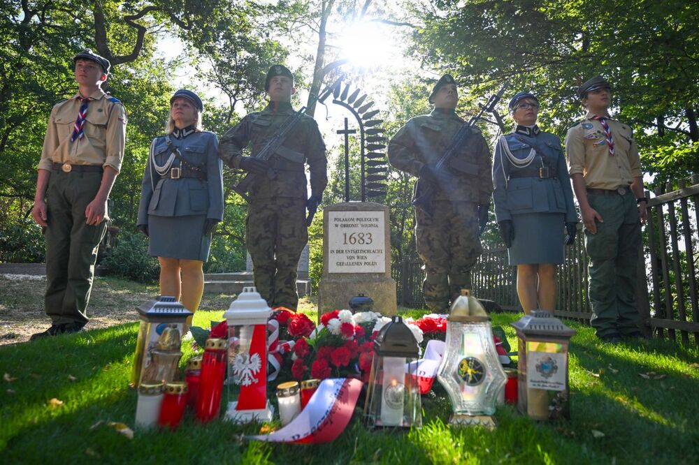 Uroczystości upamiętniające 341. rocznicę Odsieczy Wiedeńskiej oraz 41. rocznicę wizyty na Kahlenbergu Ojca Świętego Jana Pawła II – Wiedeń, 8 września 2024. Fot. Krzysztof Łojko (IPN)