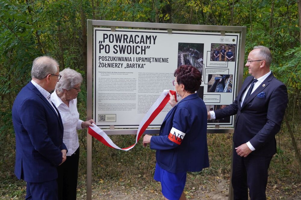 Uroczystości 78. rocznicy zbrodni na żołnierzach NSZ oddziału kpt. Henryka Flamego ps. Bartek – Stary Grodków, Malerzowice Wielkie, 8 września 2024. Fot. Denis Olejak (IPN)