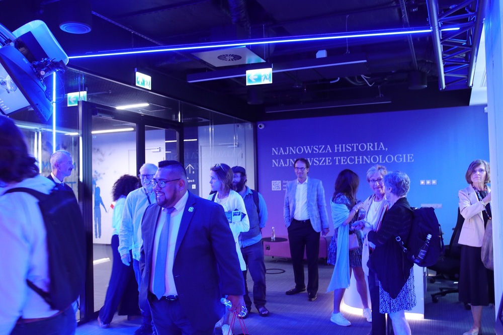 Przedstawiciele środowisk żydowskich z USA w Centralnym Przystanku Historia – Warszawa, 2 września 2024. Fot. Agnieszka Szajewska (IPN)