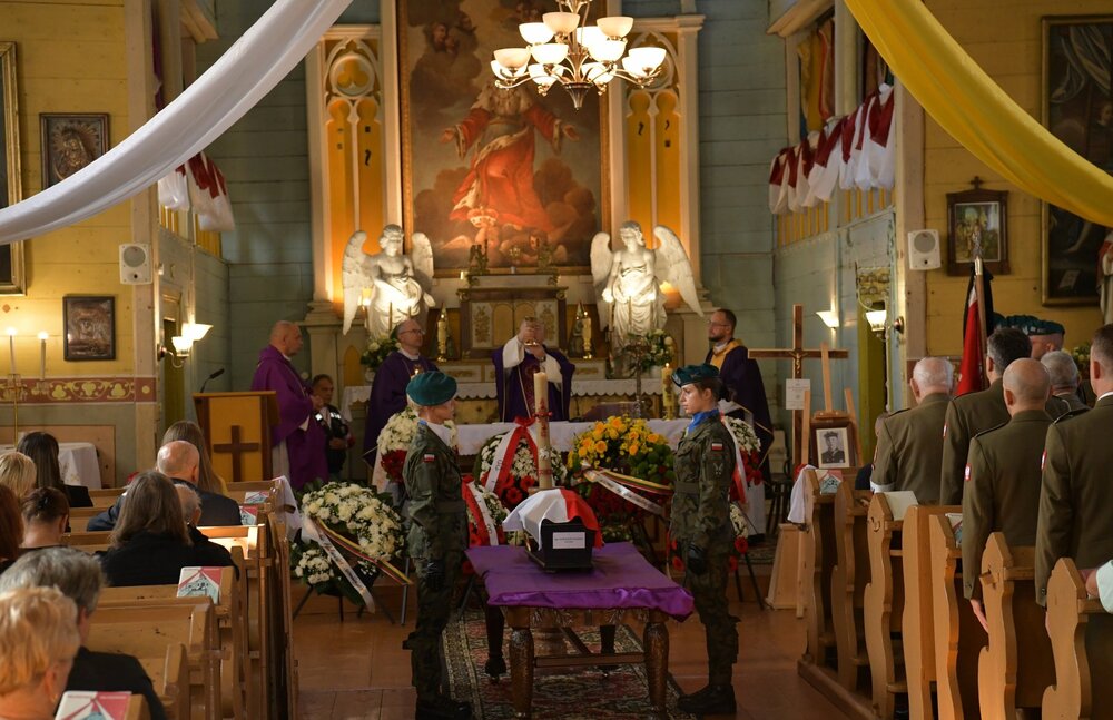 Uroczystości pogrzebowe Napoleona Ciukszy ps. „Waligóra” – Powiewiórka (Litwa), 14 września 2024. Fot. dr Agnieszka Wojtkowska (IPN)