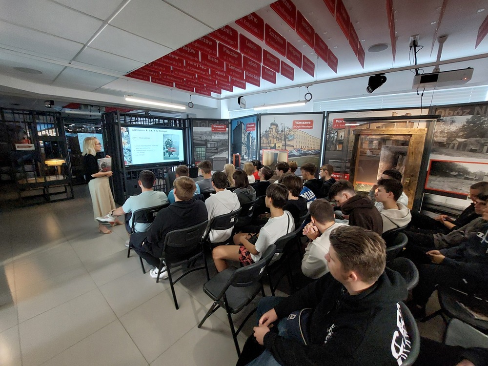 Historia w artefaktach zapisana” – nowa wystawa Archiwum IPN w Izbie Pamięci Strzelecka 8 – Warszawa, 16 września 2024. Fot. Paweł Zielony